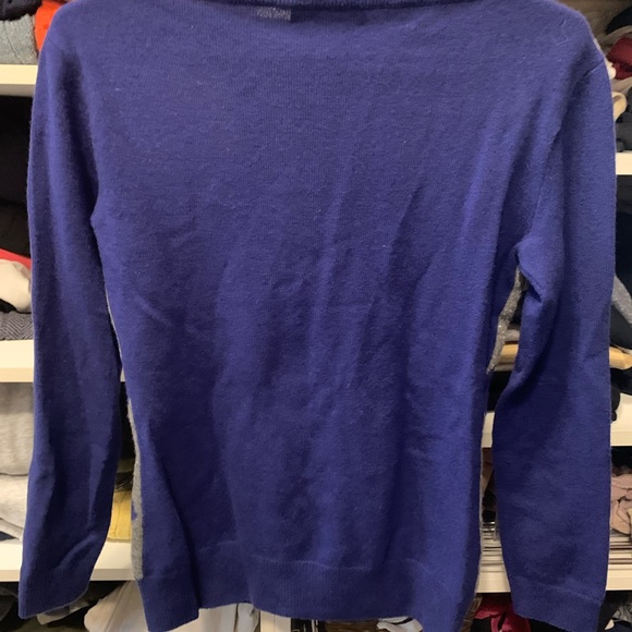 Banana republic, 100 % cashmere classic boat neck, xs sweater. Barely worn. - Picture 2 of 2